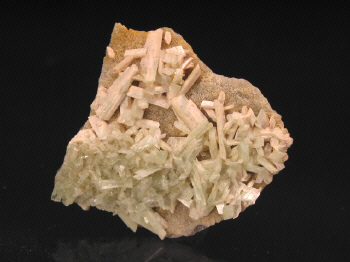 paravauxite.jpg (76257 bytes)