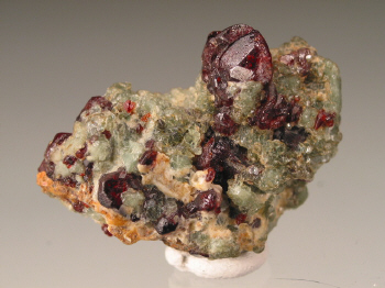 mchond3b.jpg (101401 bytes)