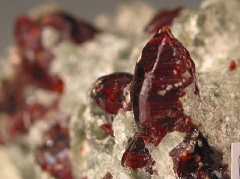 mchond4b.jpg (103331 bytes)